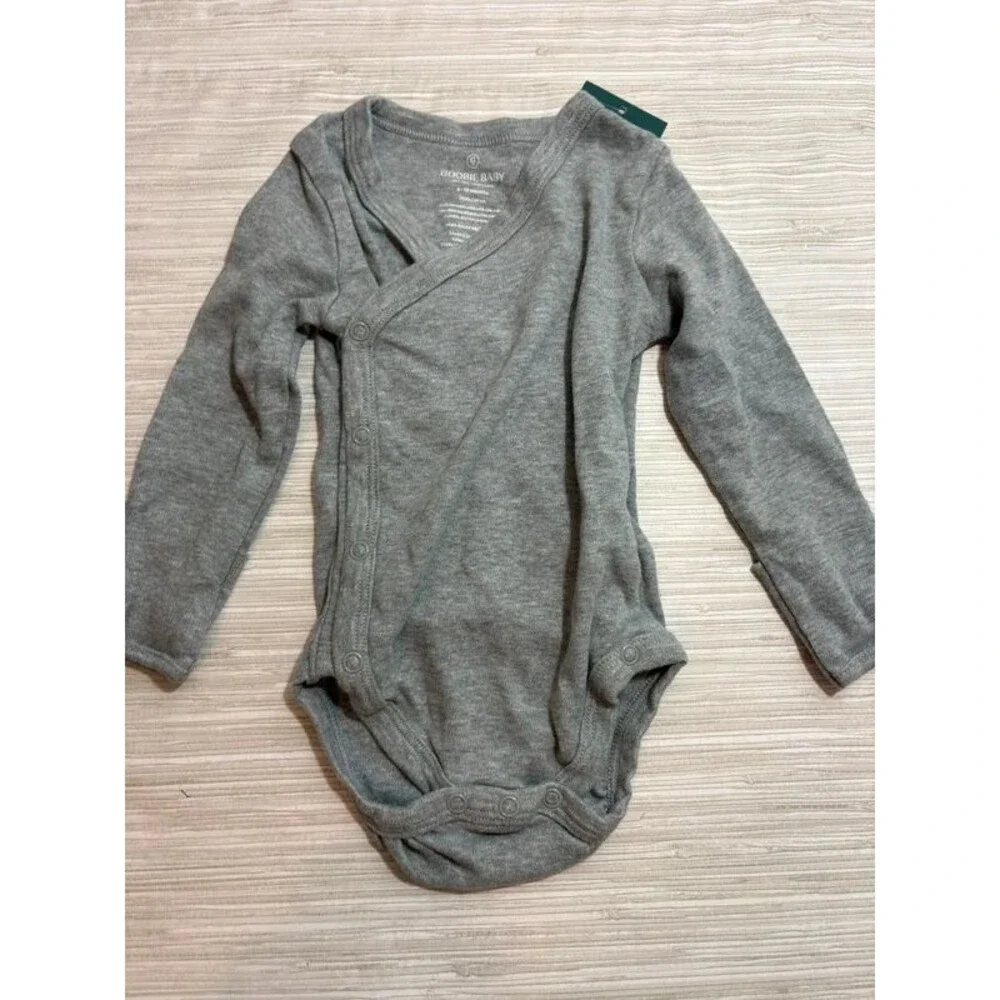 GOOBIE baby 6-12 months gray onesie